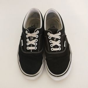 Vans Authentic Low Top Sneakers